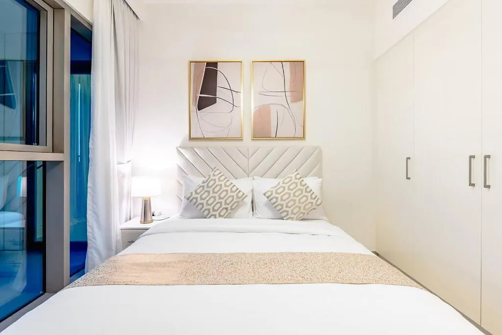 Luxurious 2Br Apartment With Burj Khalifa View Dubai