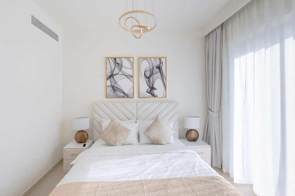 Luxurious 2Br Apartment With Burj Khalifa View Dubai United Arab Emirates