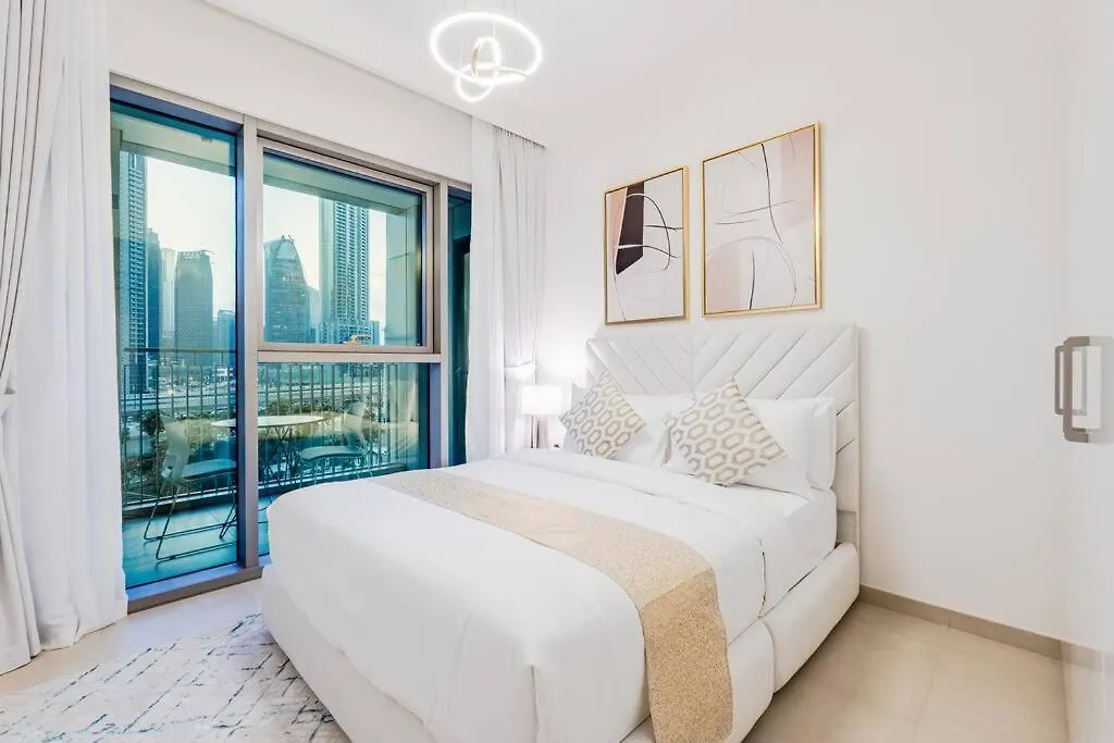 Luxurious 2Br Apartment With Burj Khalifa View Dubai