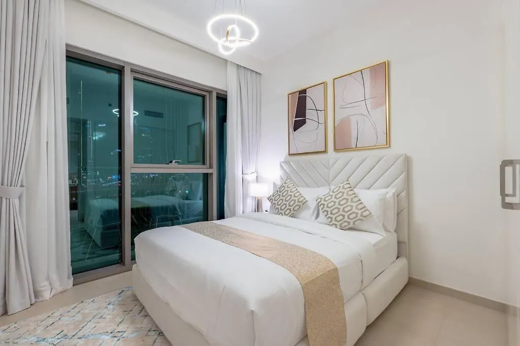 Luxurious 2Br Apartment With Burj Khalifa View Dubai