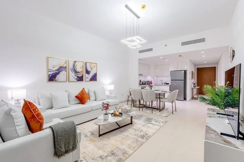 Luxurious 2Br Apartment With Burj Khalifa View Dubai
