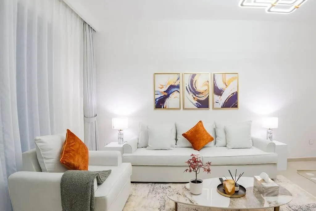 Luxurious 2Br Apartment With Burj Khalifa View Dubai